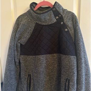 Black and gray Abercrombie and Fitch pull over sweater